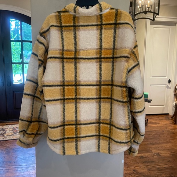 Yellow plaid shacket, Sincerely Jules for Bandier, brand new condition. - Picture 7 of 7